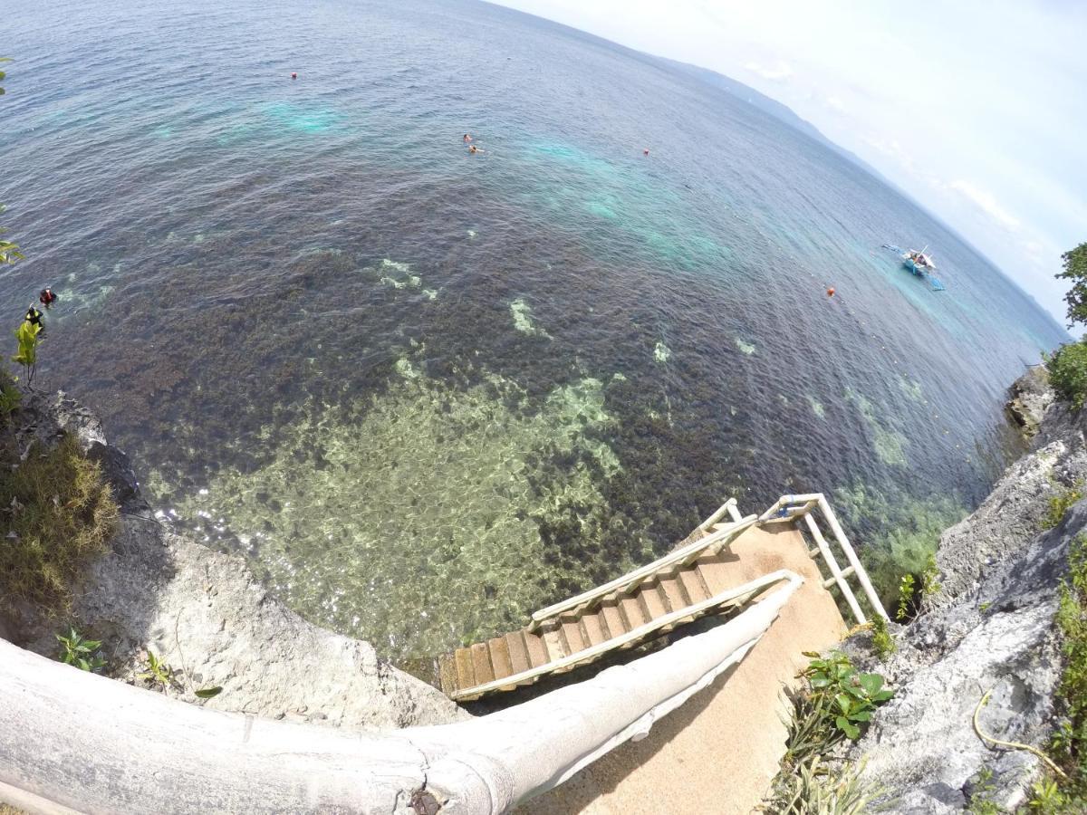 Reddoorz Premium @ Napaling Point Tangnan Hotell Exteriör bild